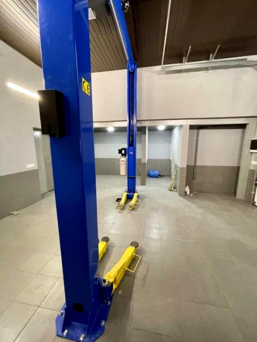 1869339661981628
