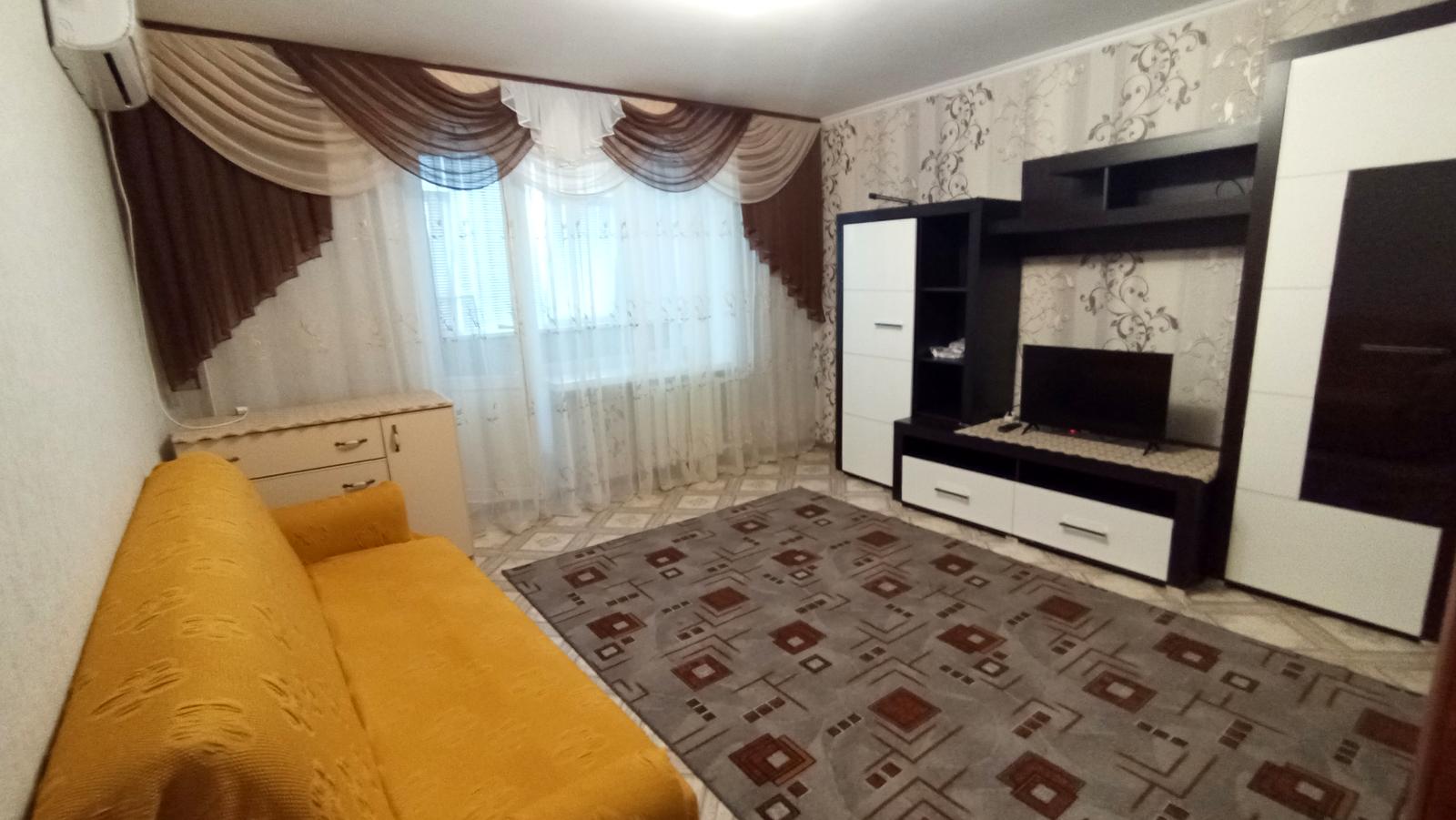 1869341062077021