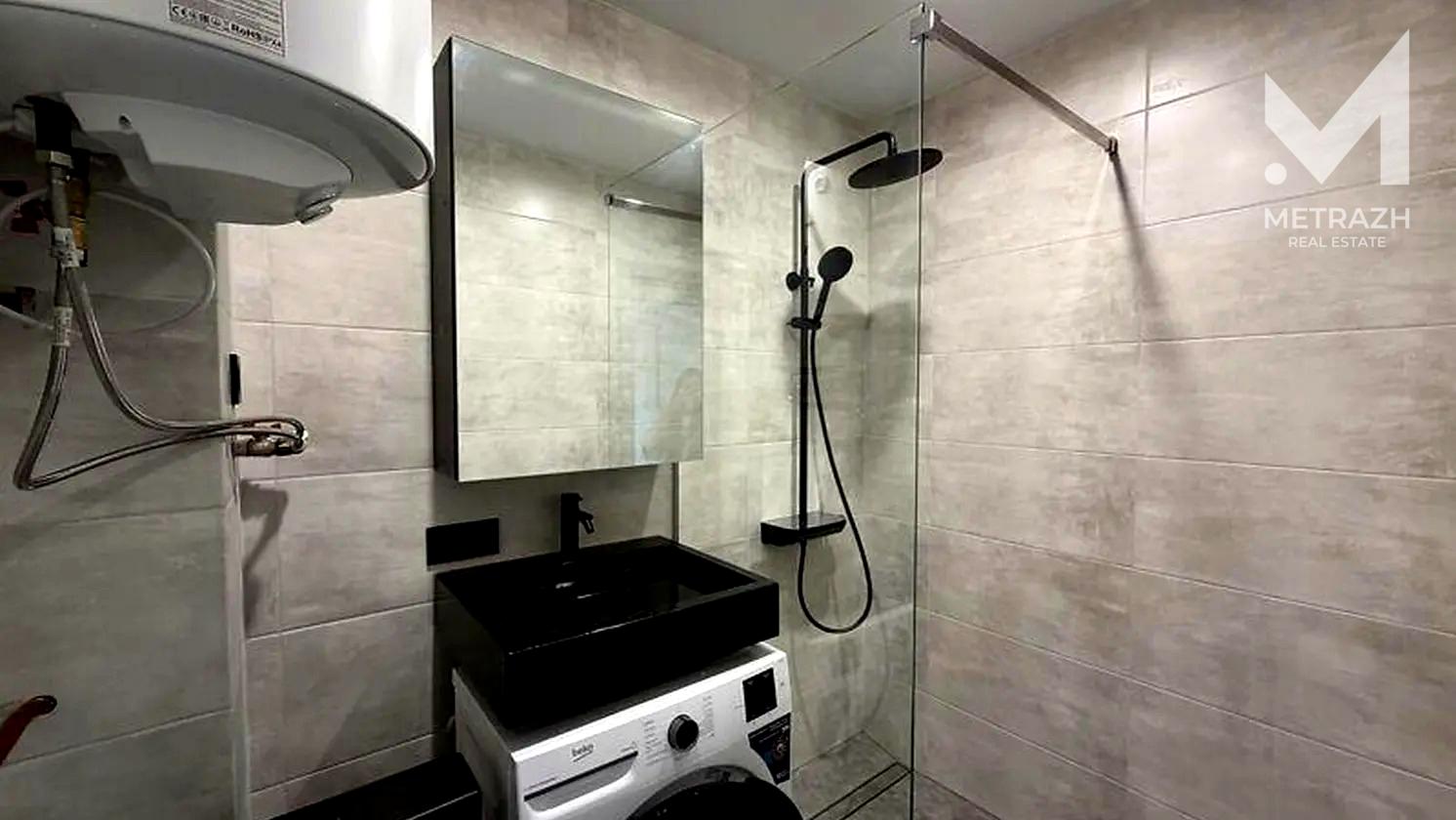 1869342750543607