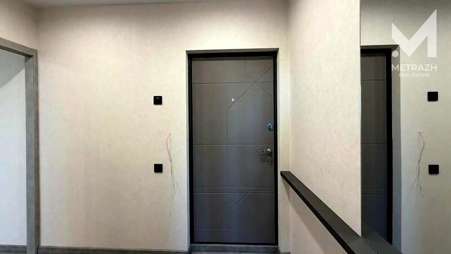 1869342750570289