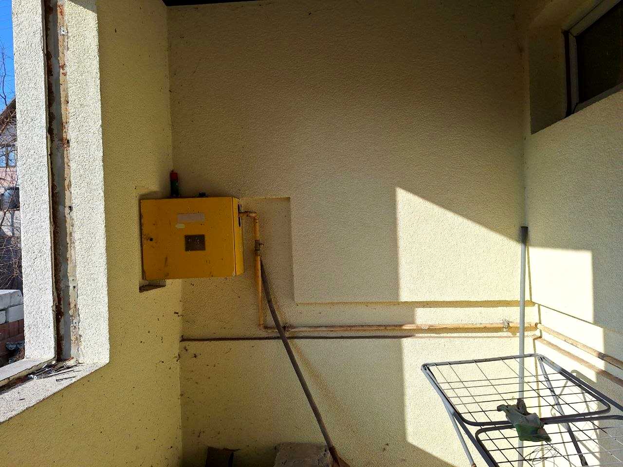 1869354514067278