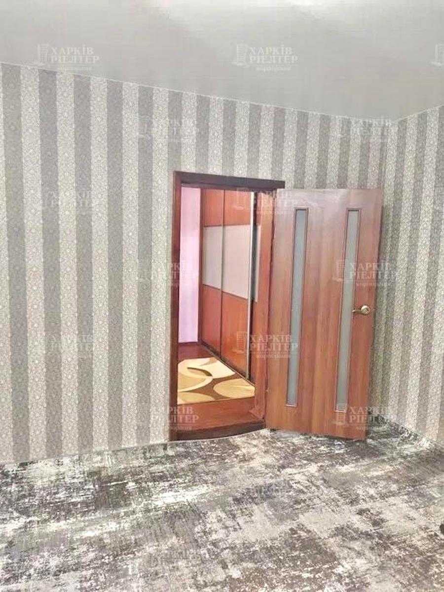 1869358715776329