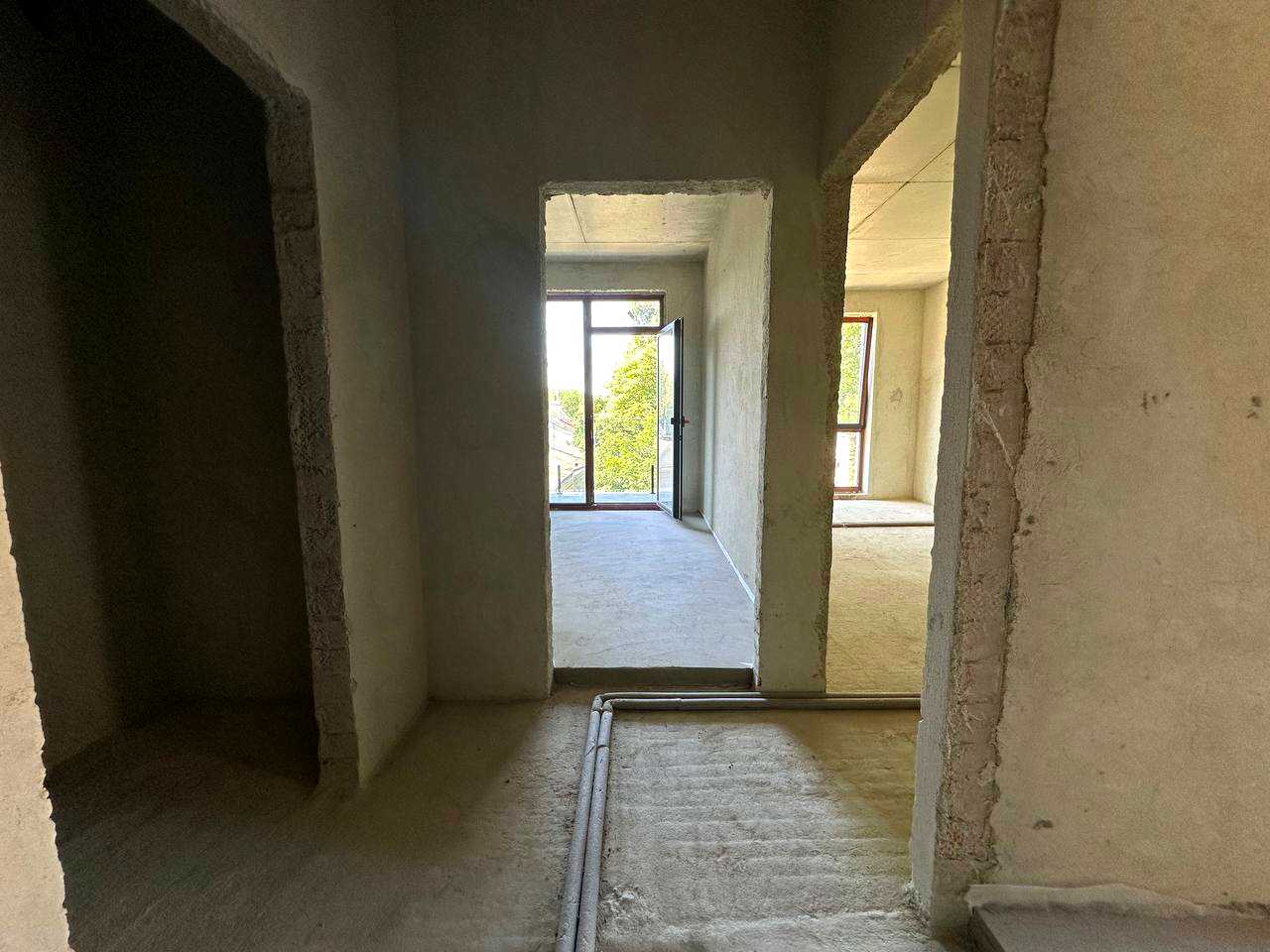 1869361468580262