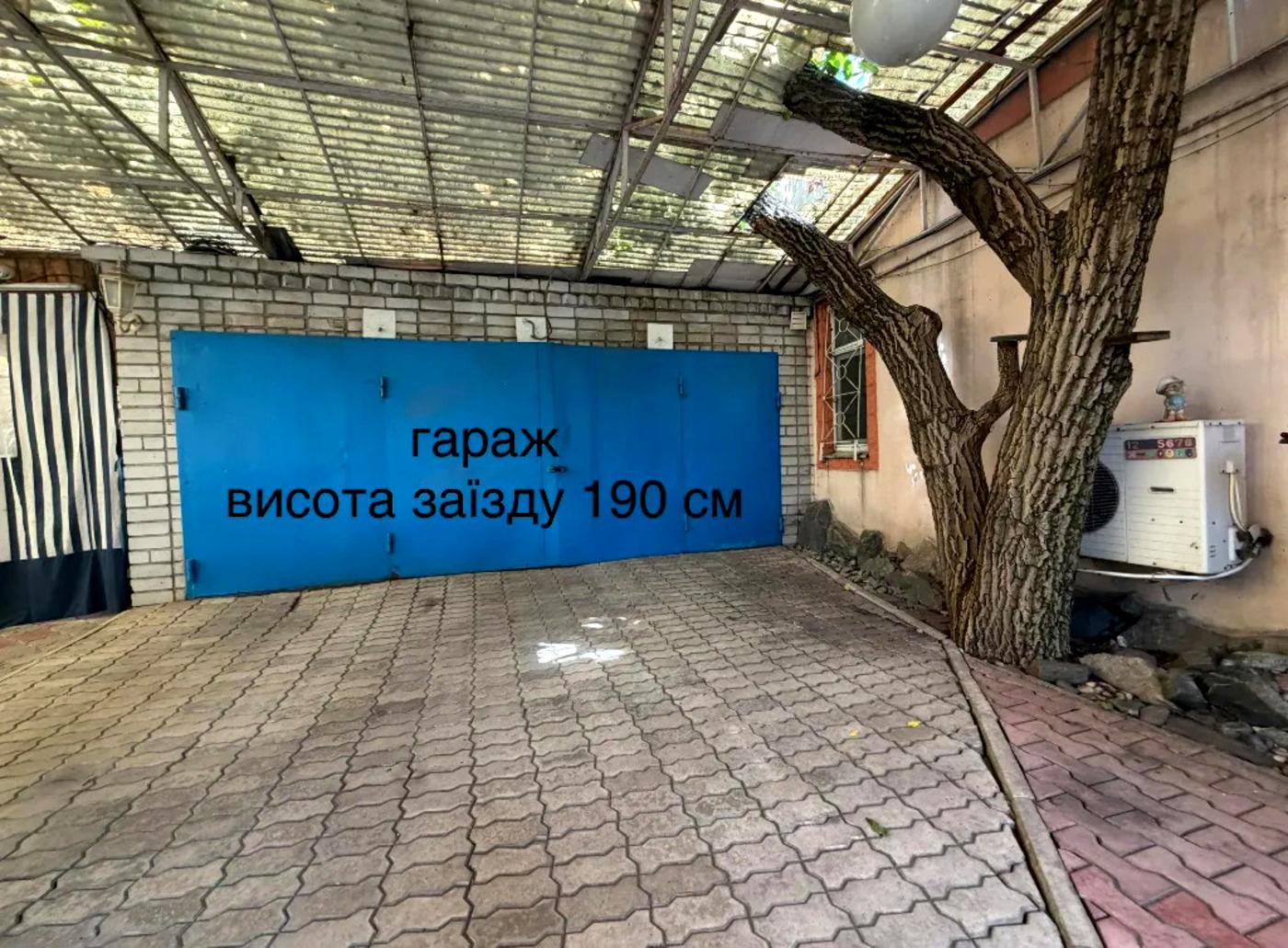 1869403854039930