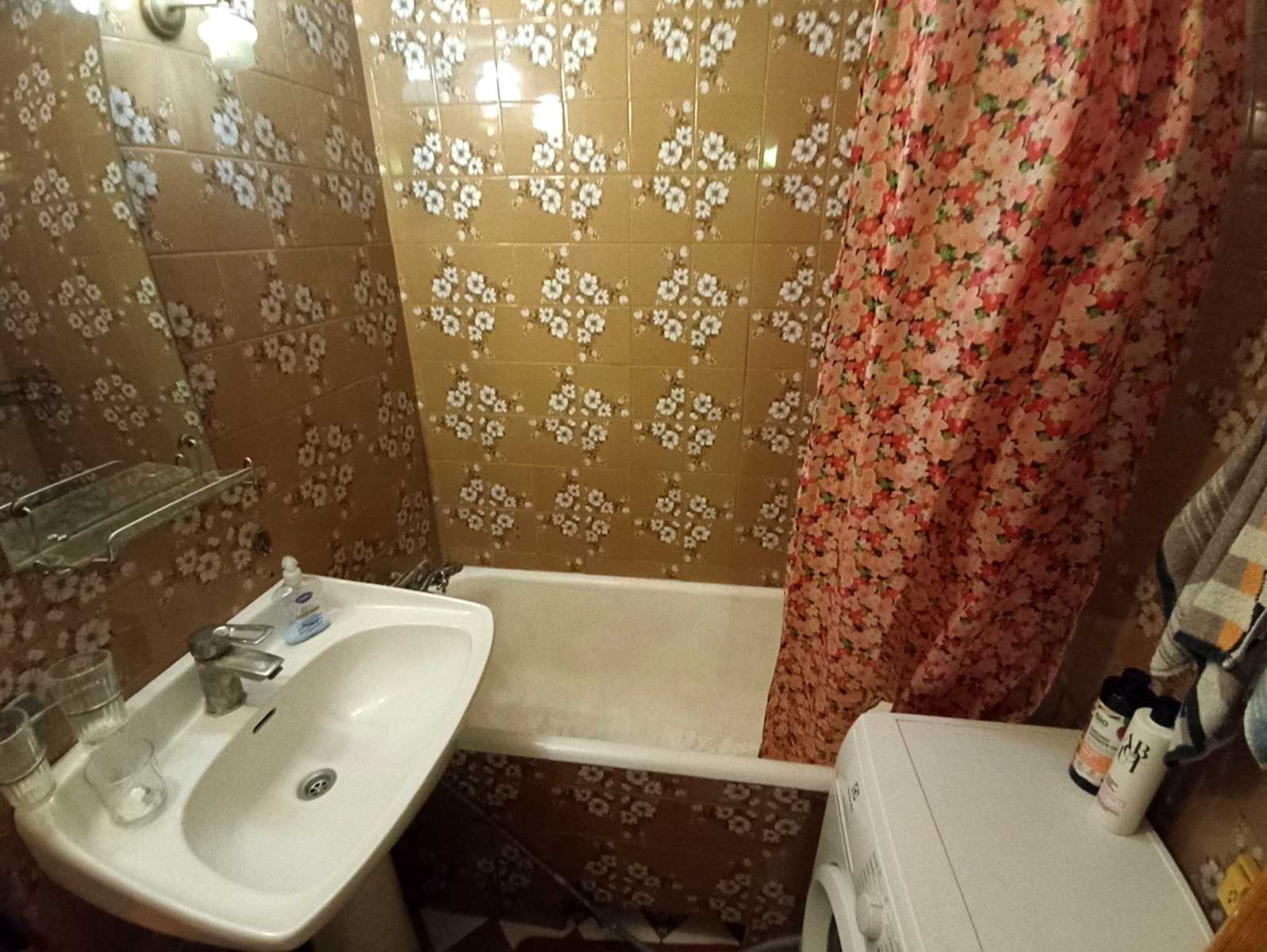 1869410139569851.jpg