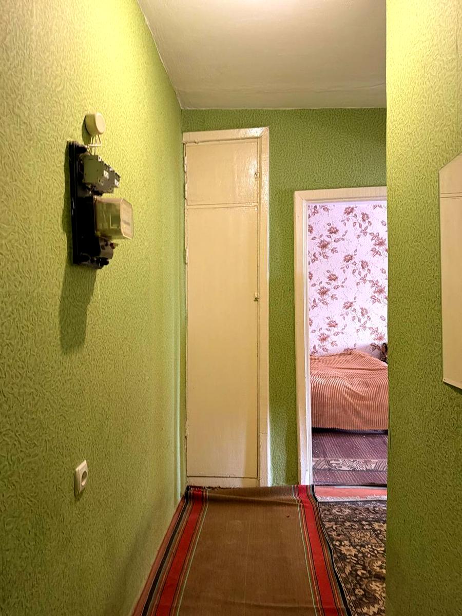 1869414841583962