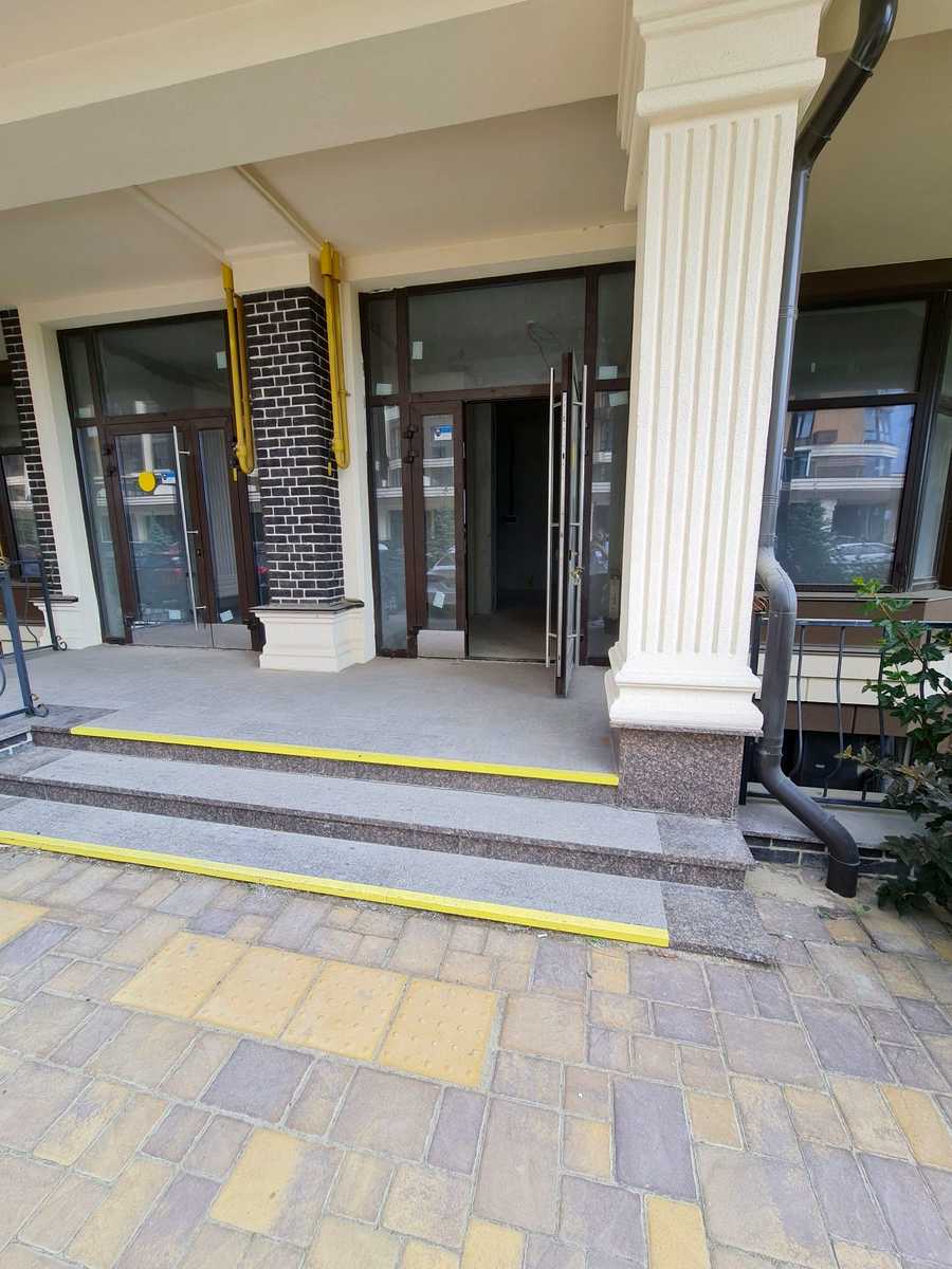 1869415185143195