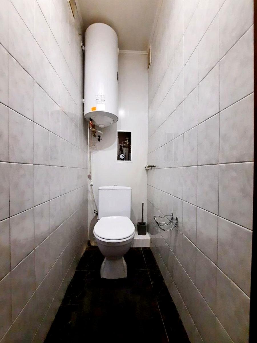 1869419624180538