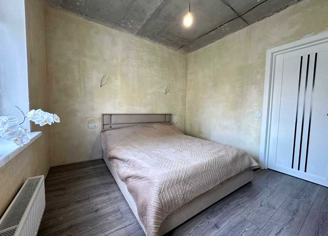 1869420558075266