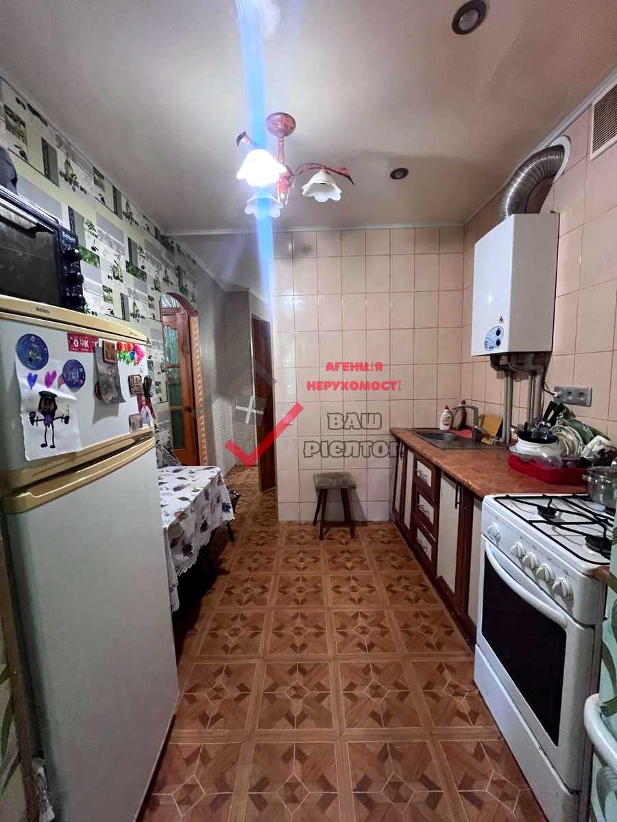 1869420560495643