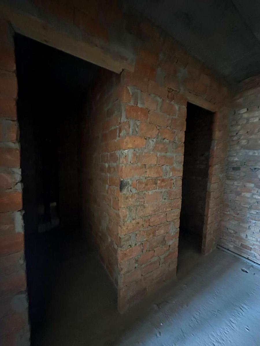 1869422523346850