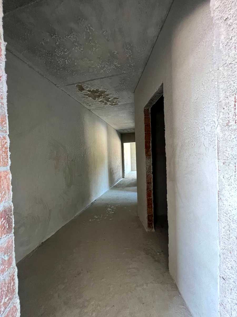 1869424658566204