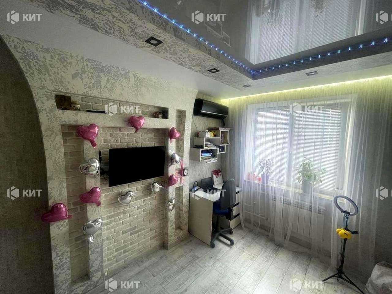 1869424755435541