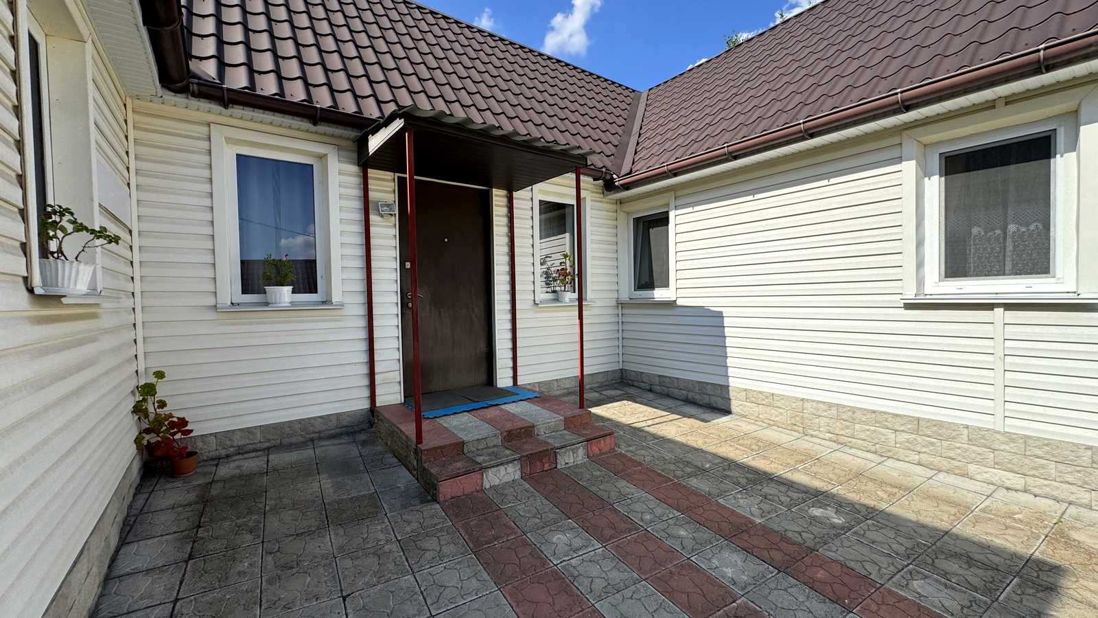 1869424929272556