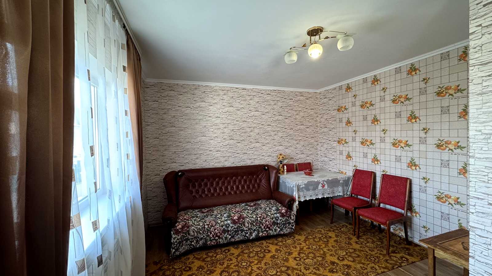 1869424975517627