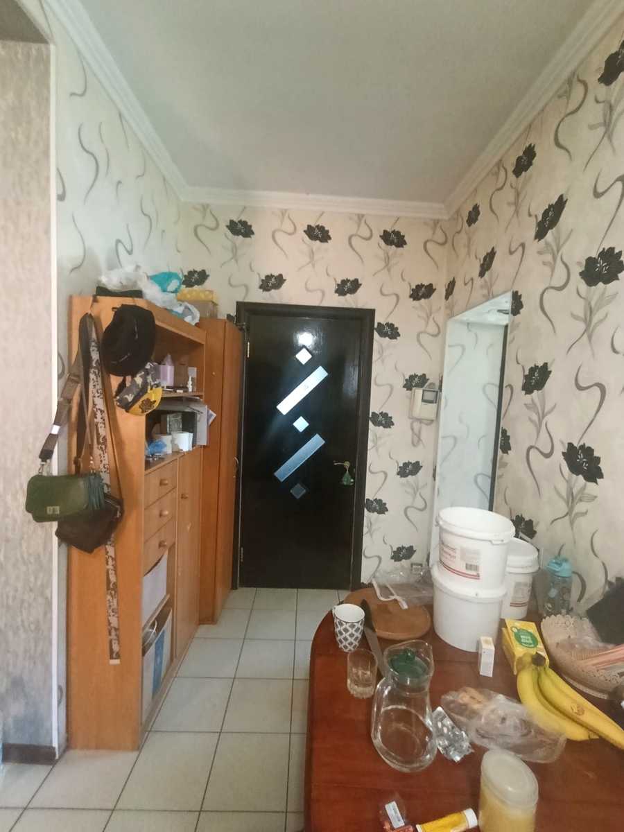 1869425078063534