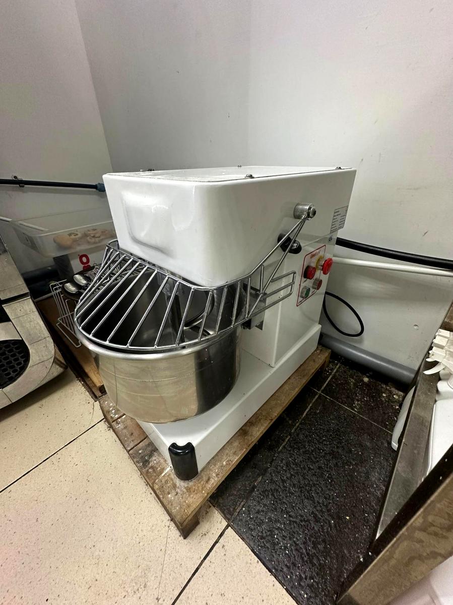 1869425267064630