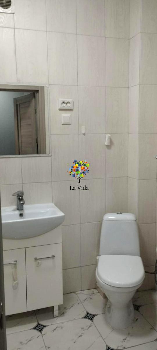 1869425708400450