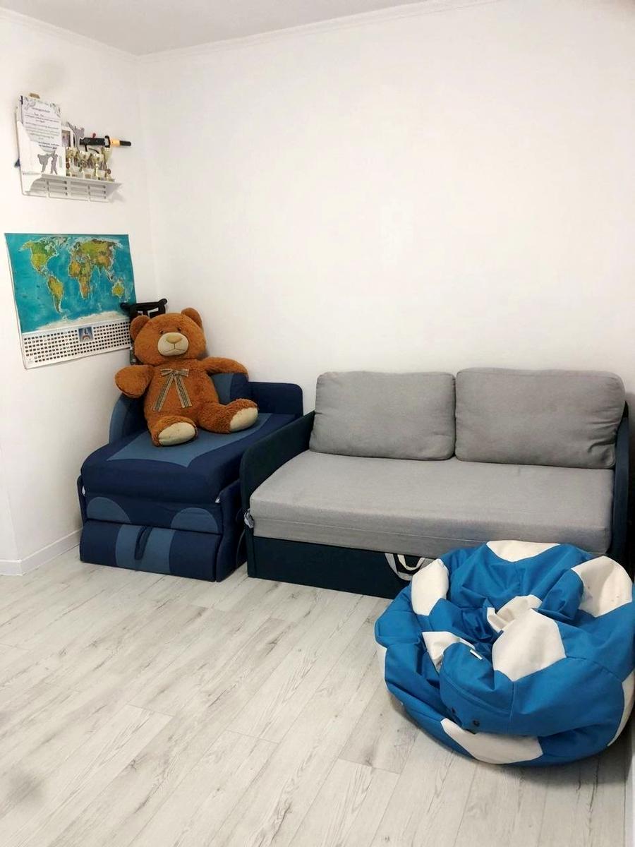 1869433215585374
