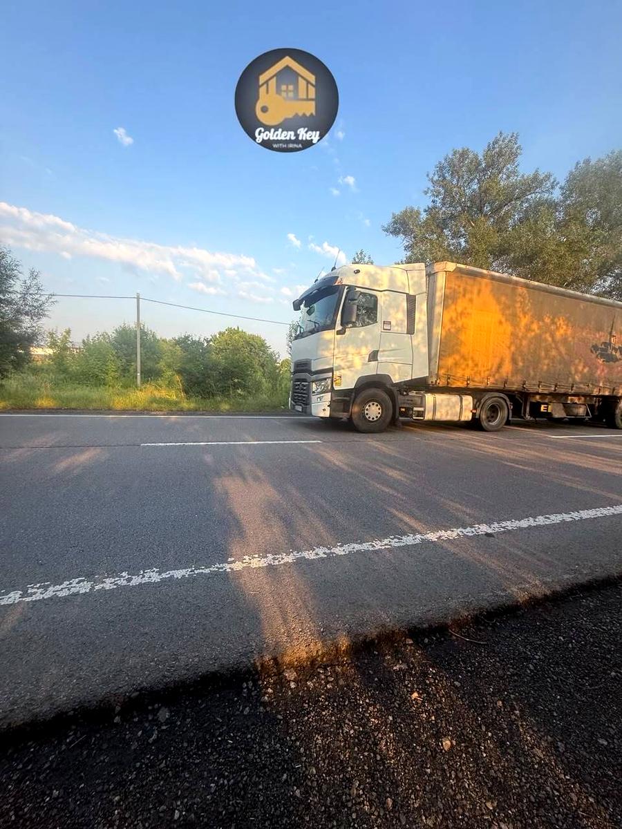 1869446084735942