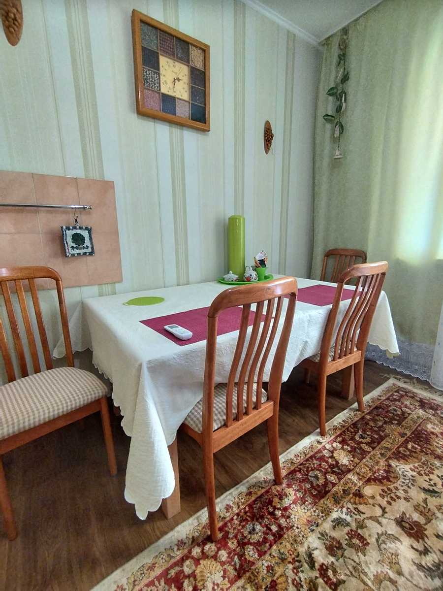 1869452387893060