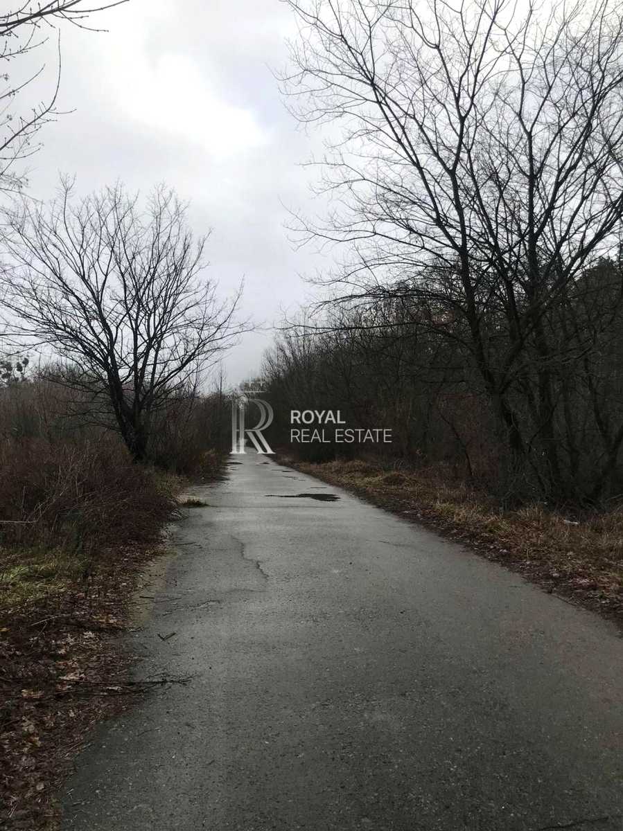 1869464823516802
