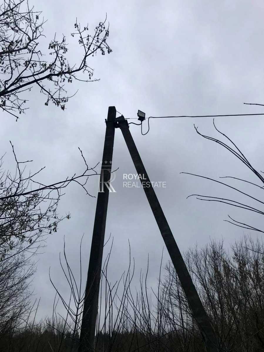 1869464825363967
