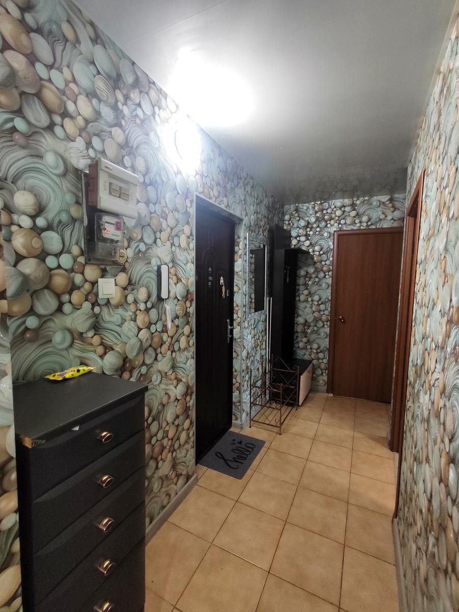 1869495308703684