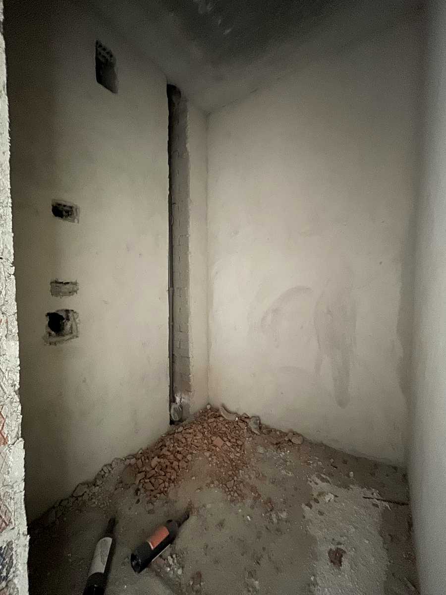 1869497676374910