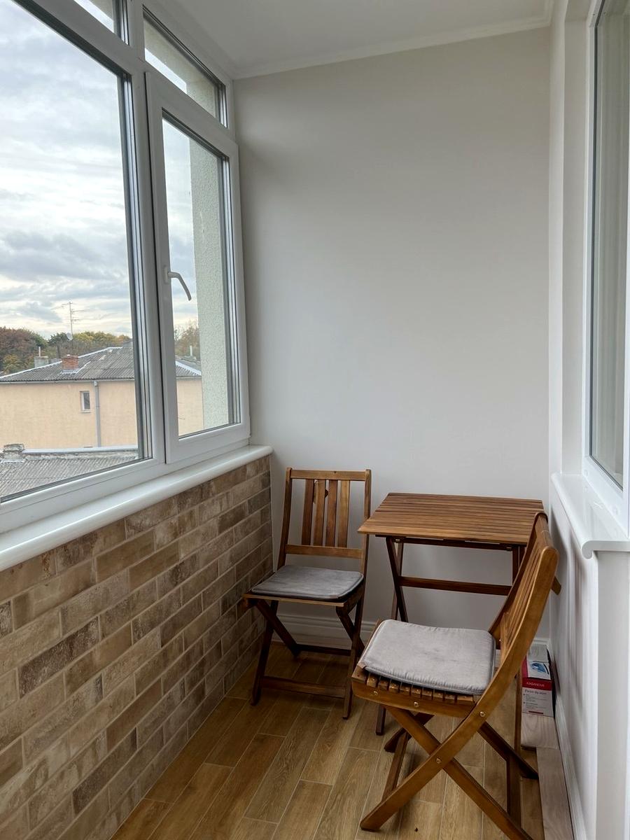 1869501522902544