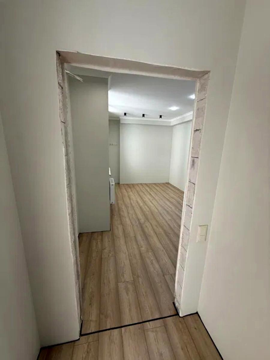 1869501778516016
