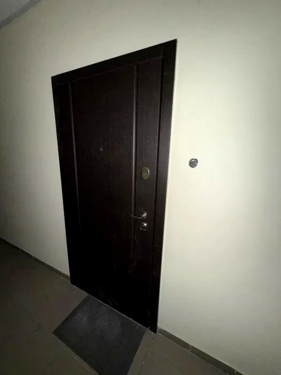 1869501781171915