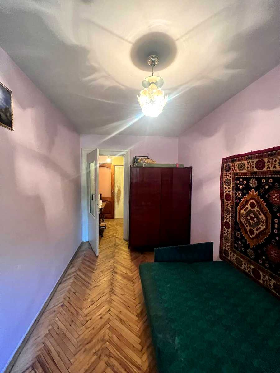1869502513248837