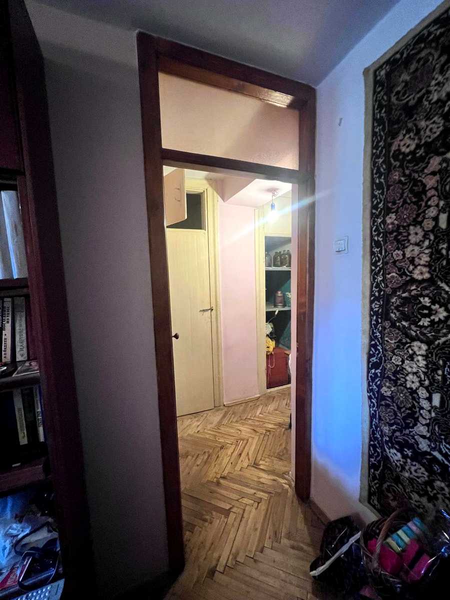 1869502514330890