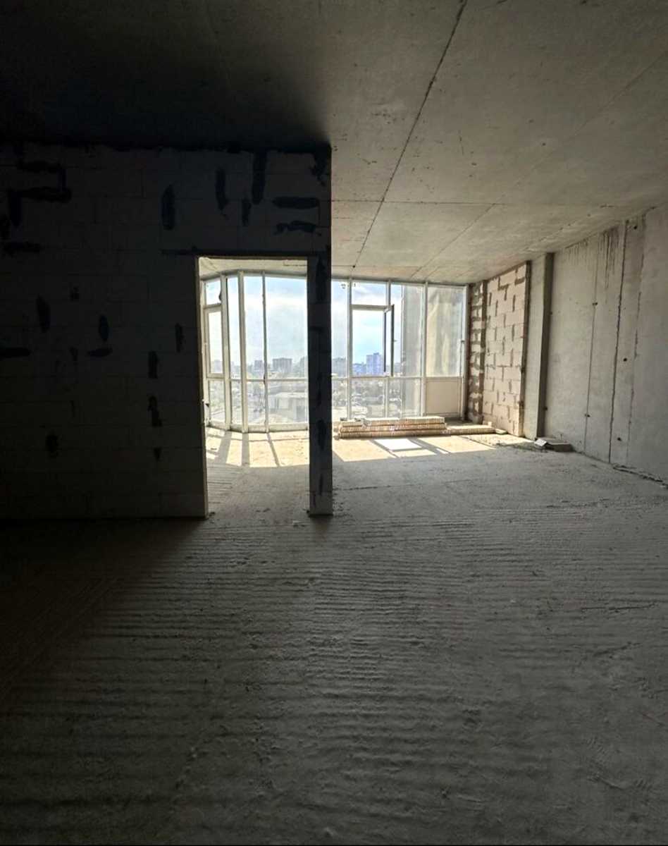 1869502944741405