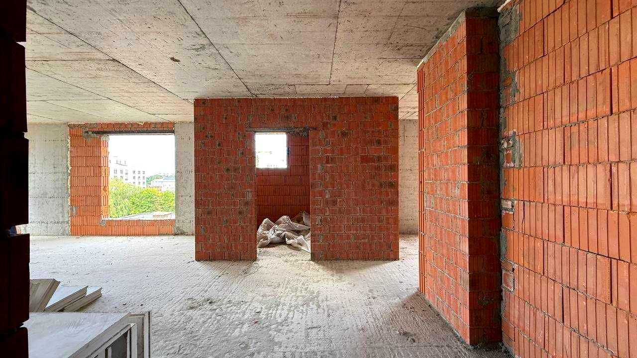 1869503243587093