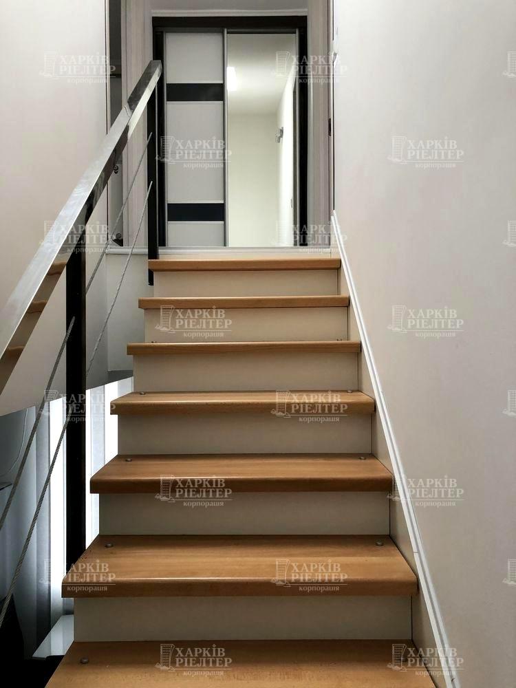 1869506088594416