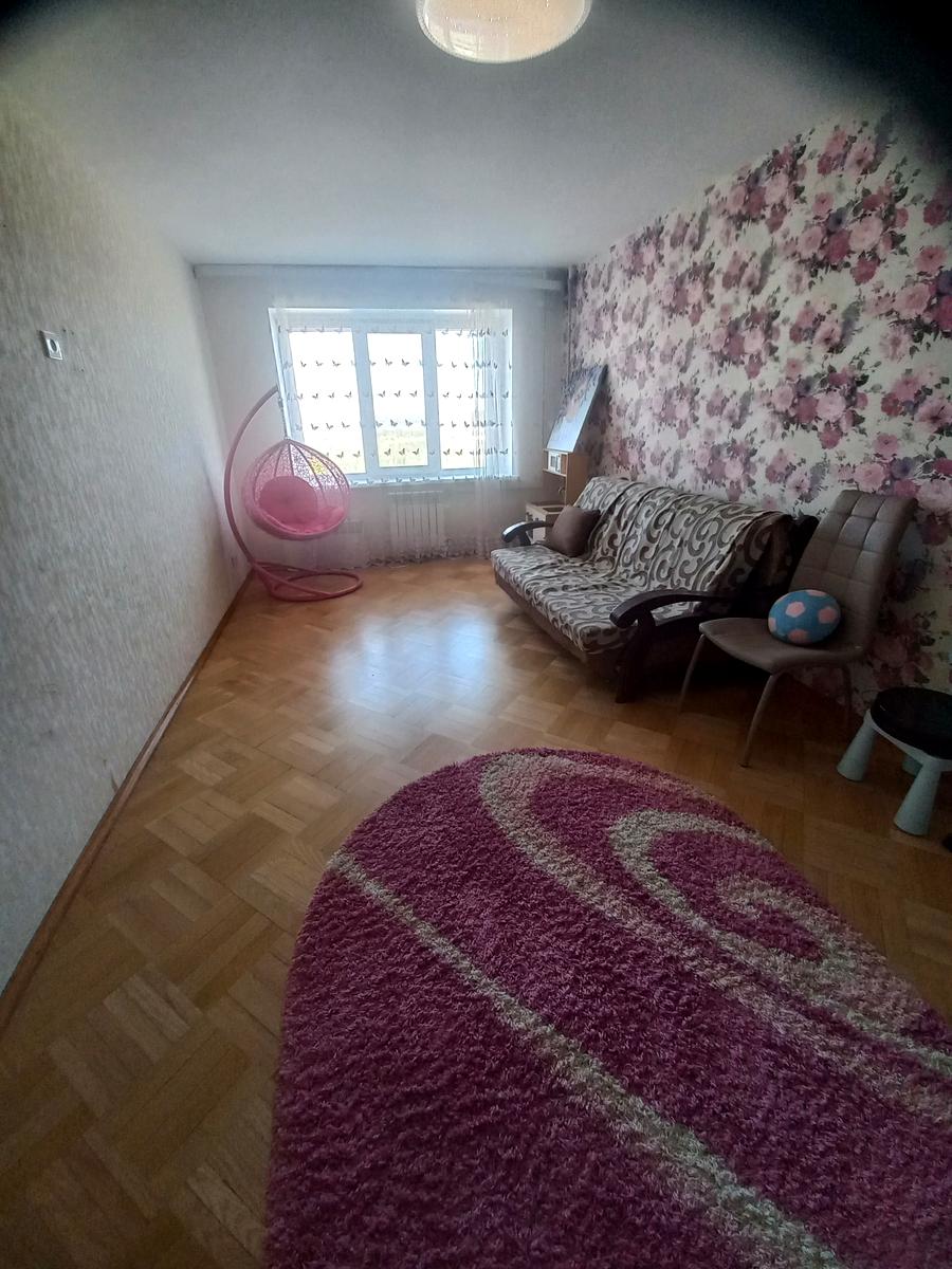 1869507885662221