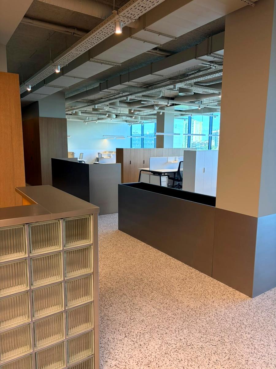 1869509707940699