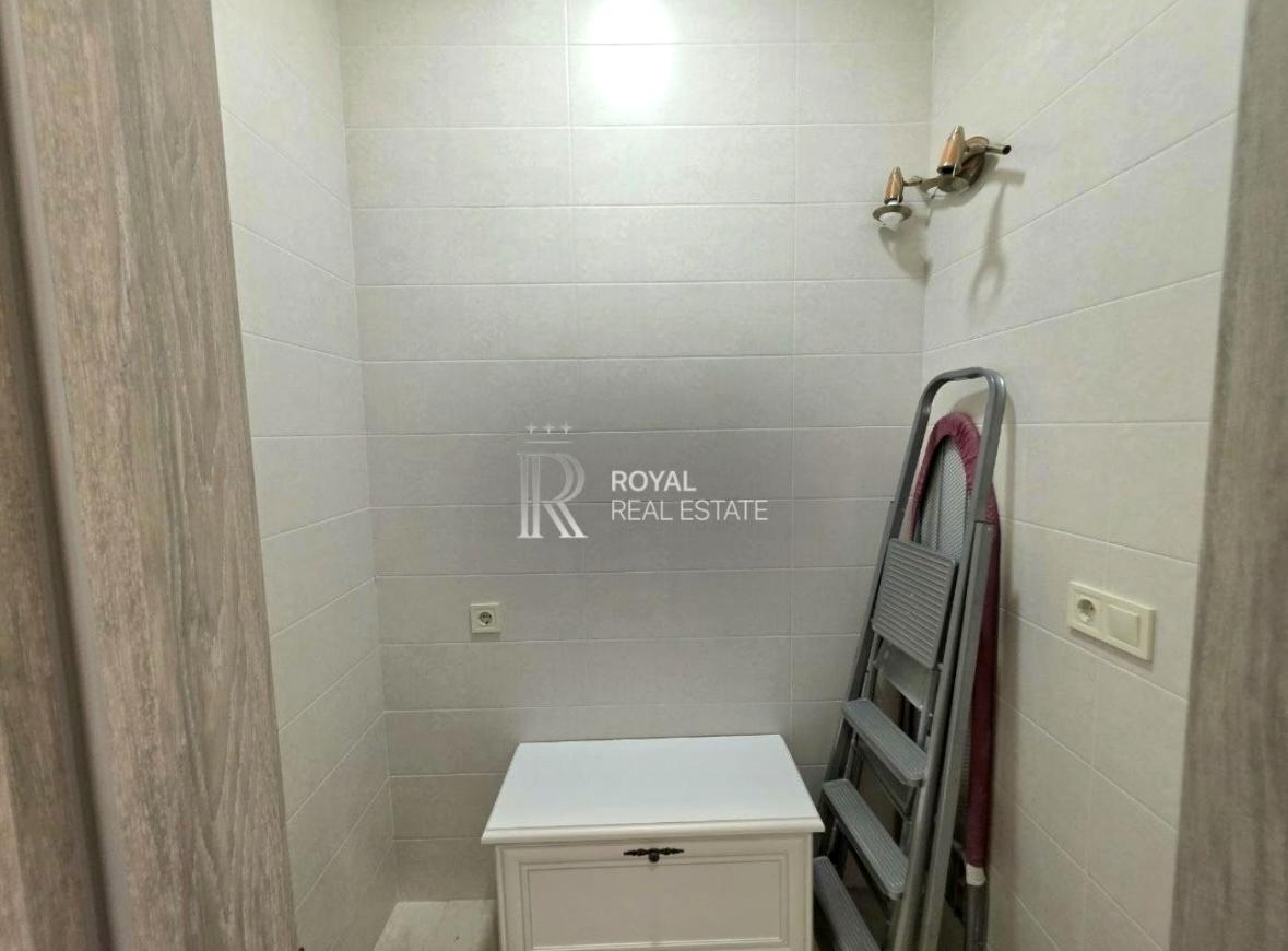 1869510110472435
