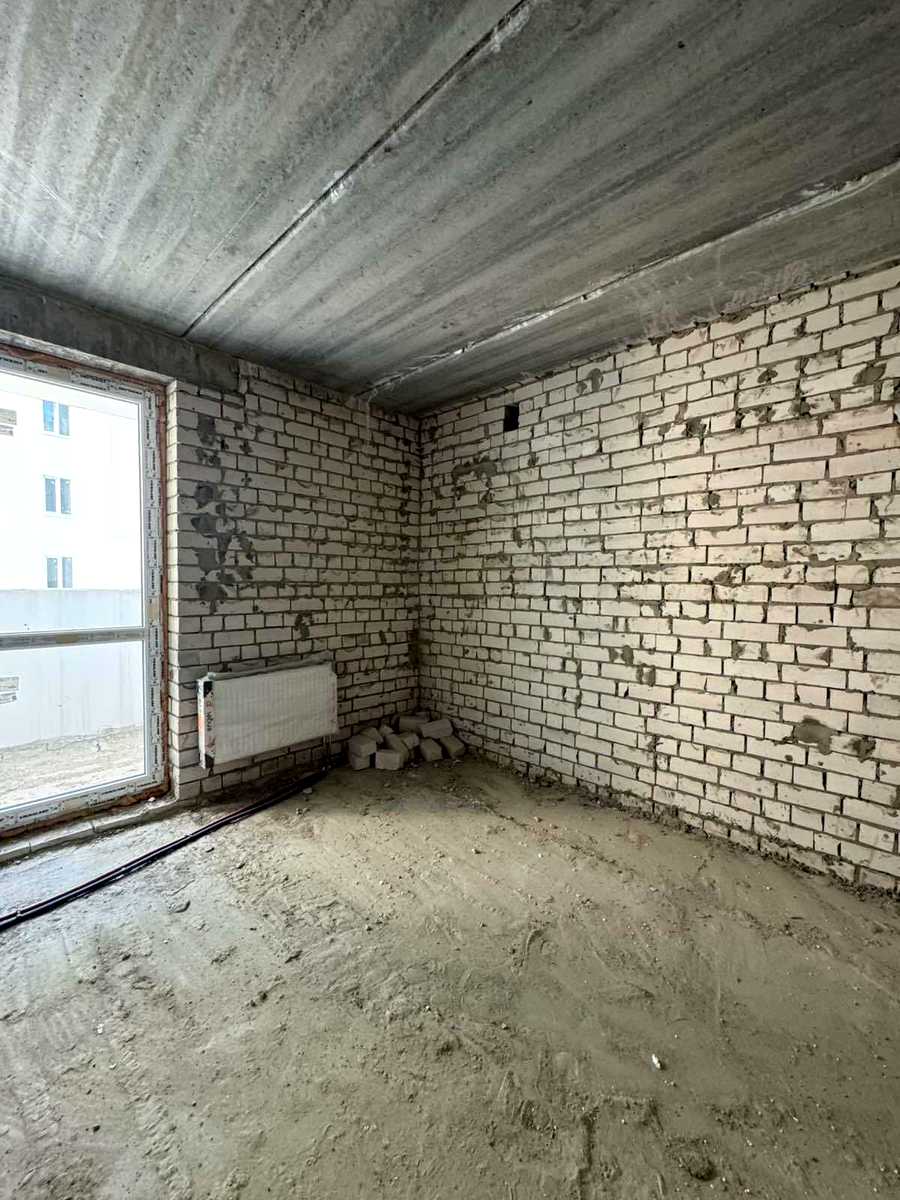 1869510207024679