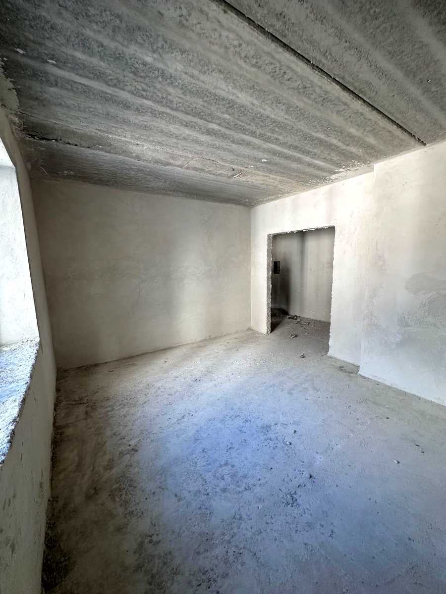 1869510329722721