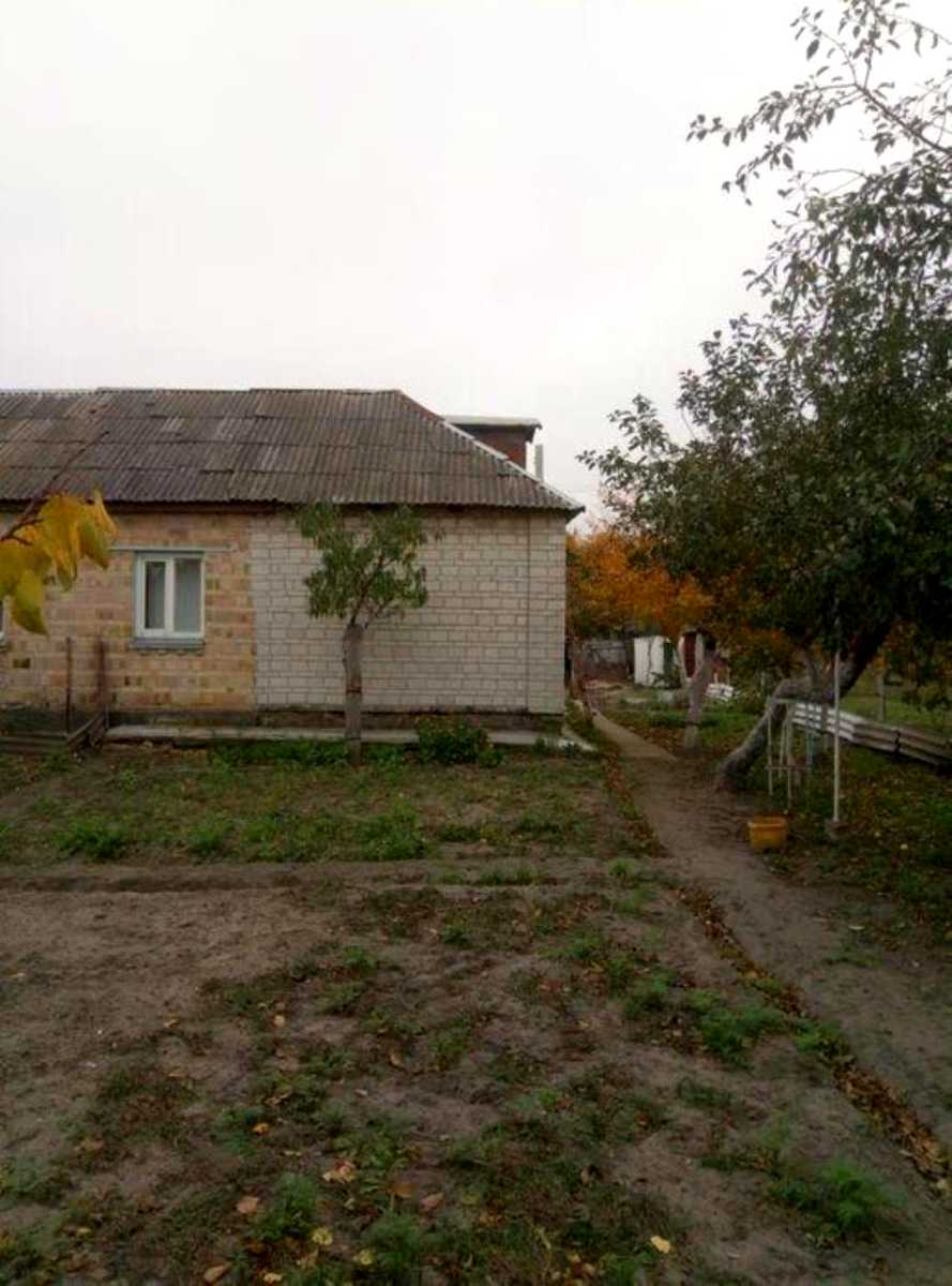 1869511382273596