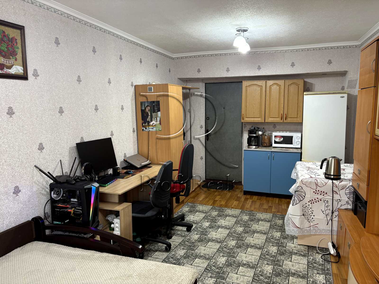1869511714875040