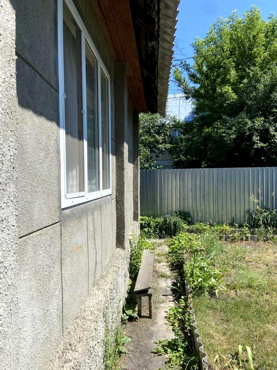 1869512943088518