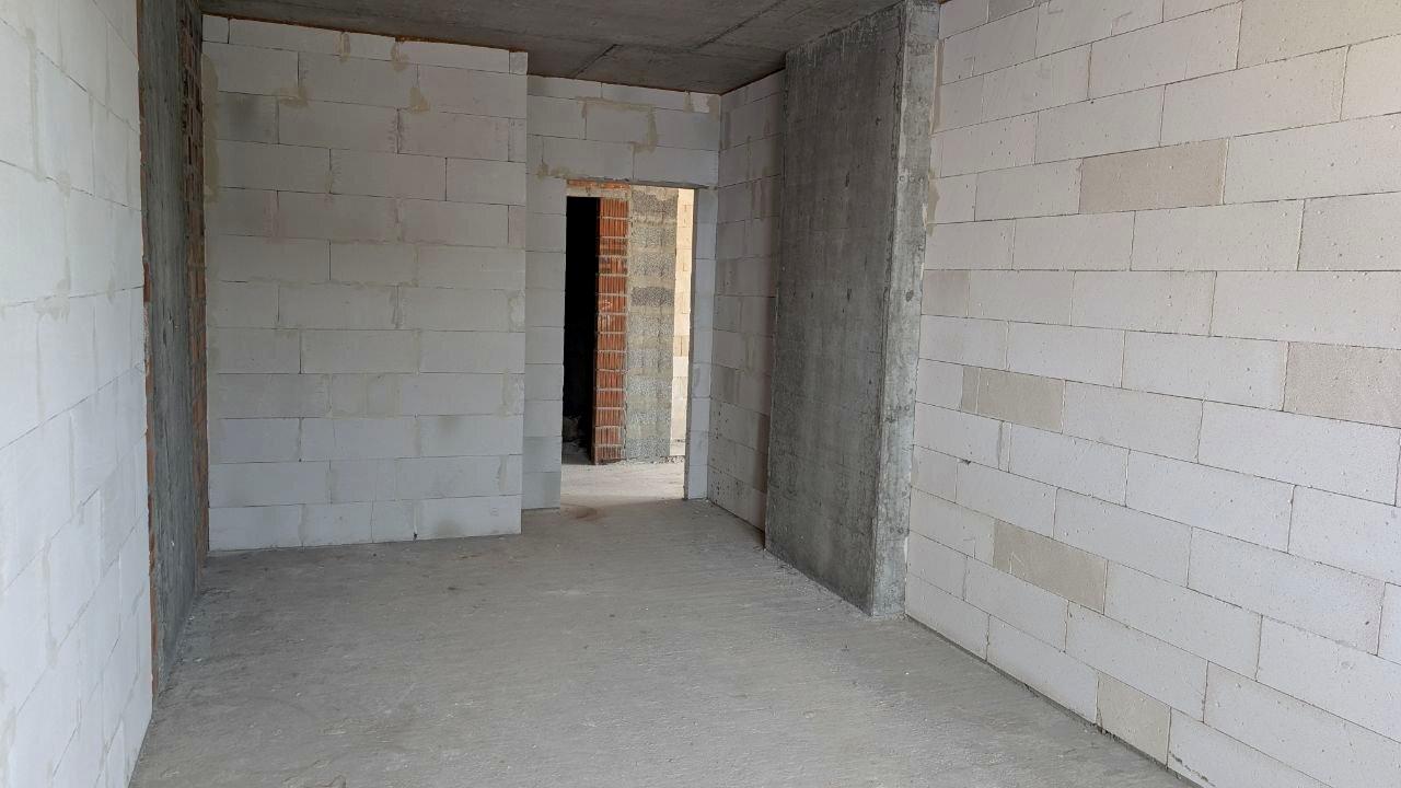1869514537745107