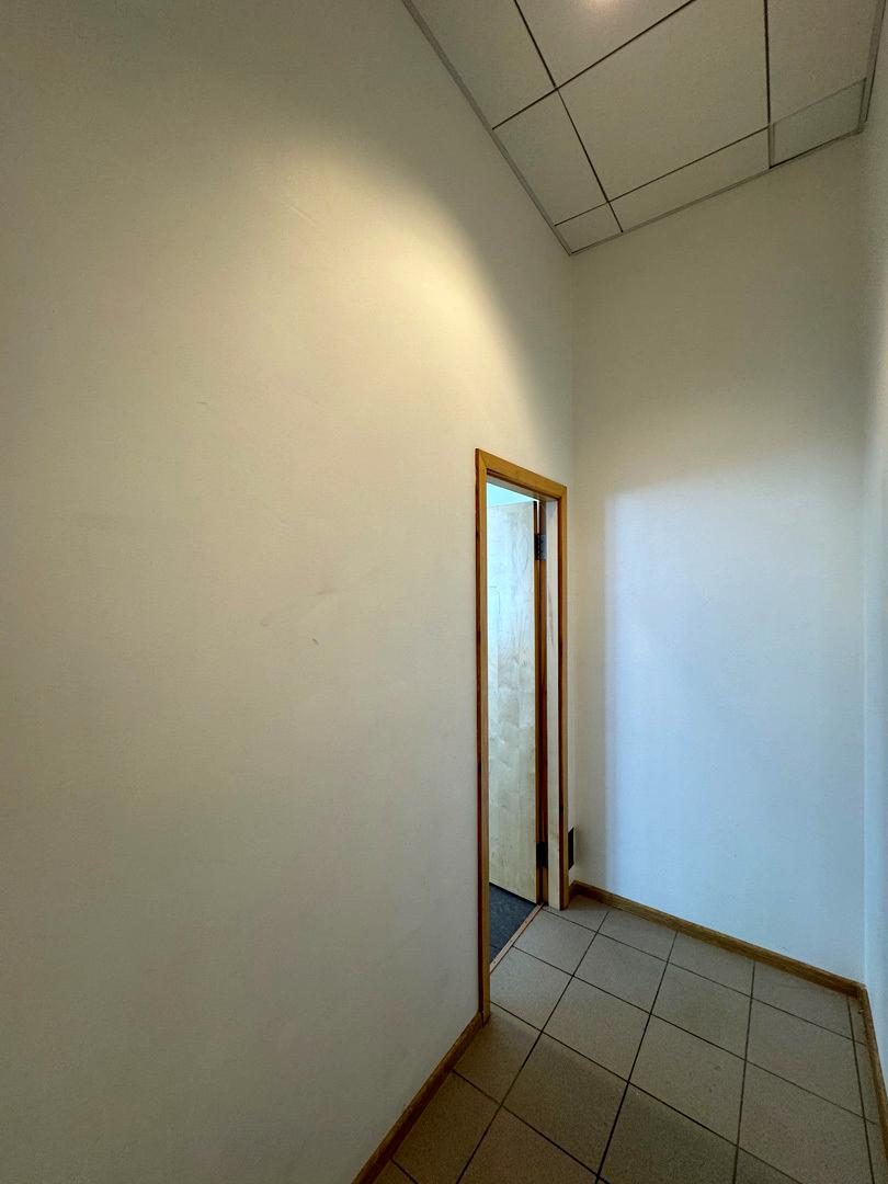 1869515210540221