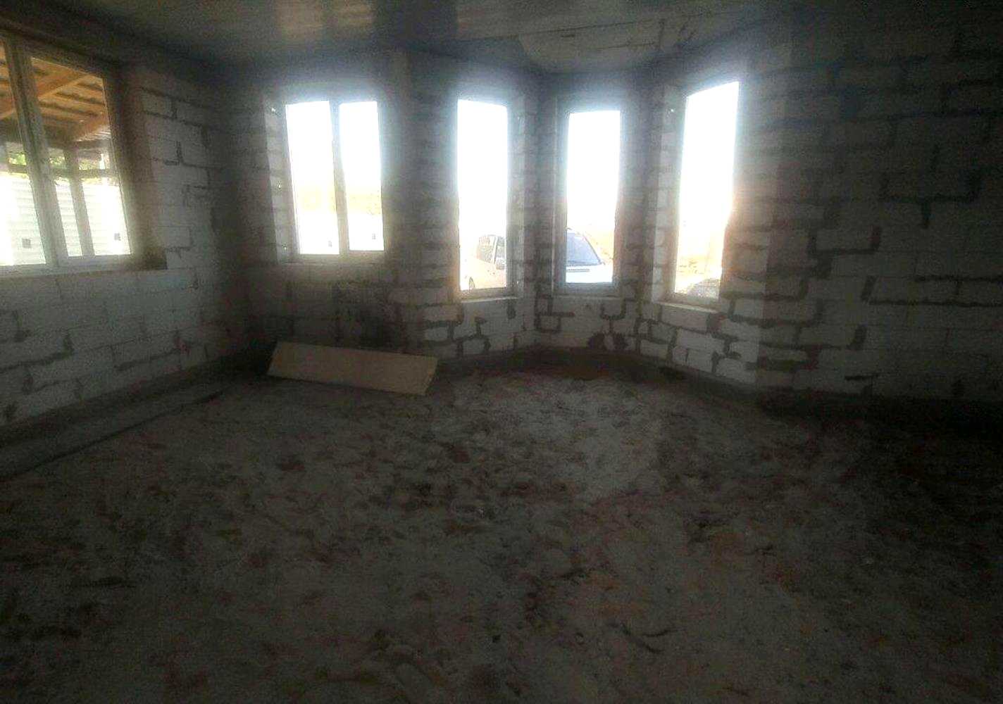 1869516596598568