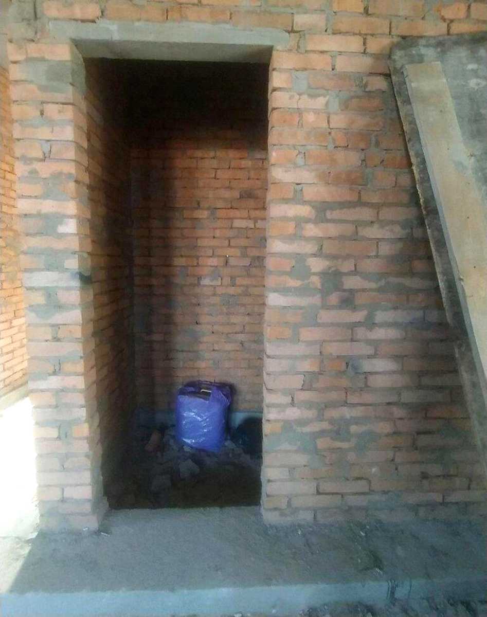 1869516596717236