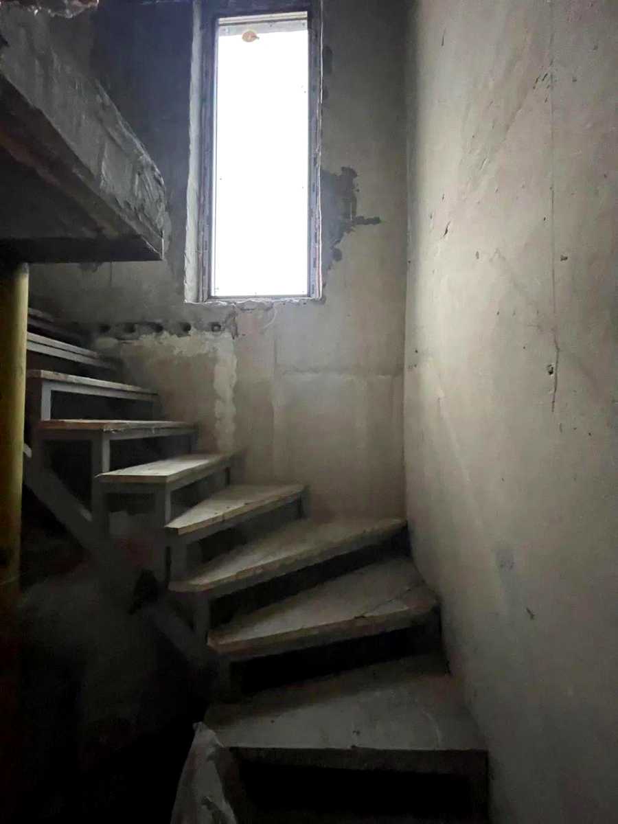 1869517964295744